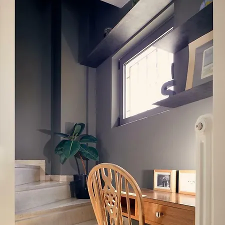 Two Level With Panoramic View Apartment *